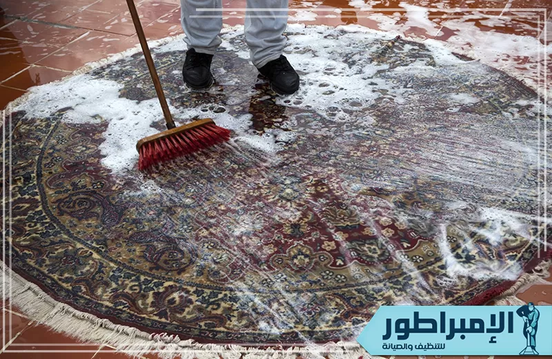شركة تنظيف سجاد بينبع تقدم خدمات احترافية لتنظيف وتعقيم السجاد باستخدام أحدث المعدات والمواد الآمنة لضمان نظافة مثالية وجودة عالية ترضي العملاء.
